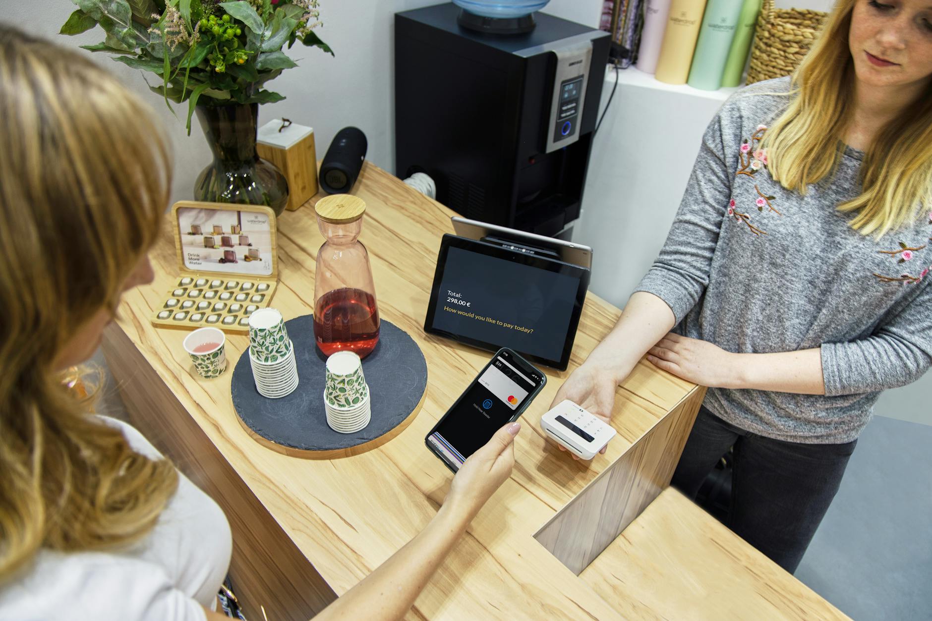 Thanh toán bằng mã QR trên ứng dụng ngân hàng di động